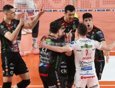 IM体育在线注册-包含意大利足球联赛一名球员被曝光办私事的词条