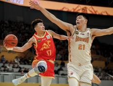 IM体育赛事直播入口-浙江猛龙后卫表现亮眼，带领球队取胜