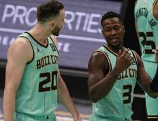 IM体育赛事直播入口-黄蜂客场击败灰熊，海沃德砍下分的简单介绍