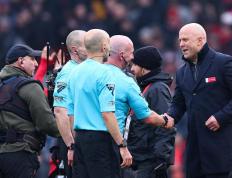 IM体育App下载-利物浦客场取胜，狼队主场失分