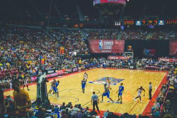 IM Sport-森林狼的利齿与詹姆斯的刀刃，两种决胜逻辑的当代诠释