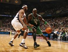 IM体育官方网站-英格拉姆，比赛走势的掌控者，广厦节奏的奇才导演