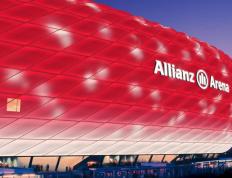 IM体育数据分析平台-赛道与球场，双线争锋的终极对决