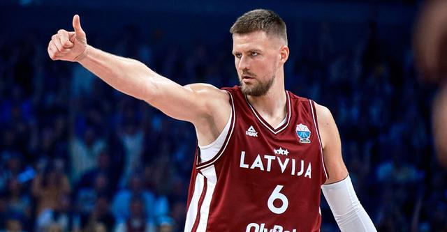 IM体育官网-包含快船险胜南韩男篮，波尔津吉斯打破历史纪录的词条