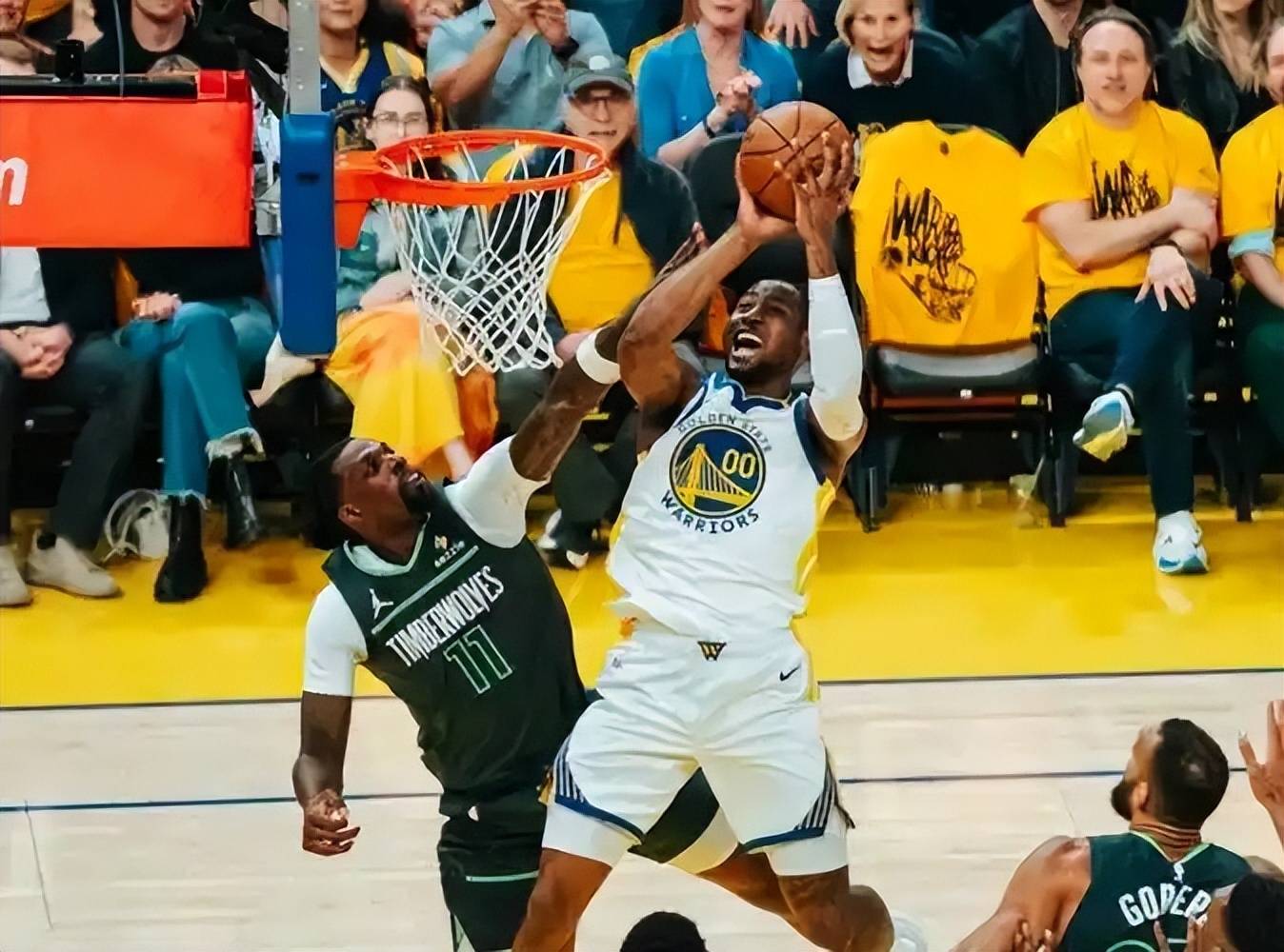 IM体育官方平台-猛龙险胜中国男篮，丹尼·格林一己之力扛起全队的简单介绍