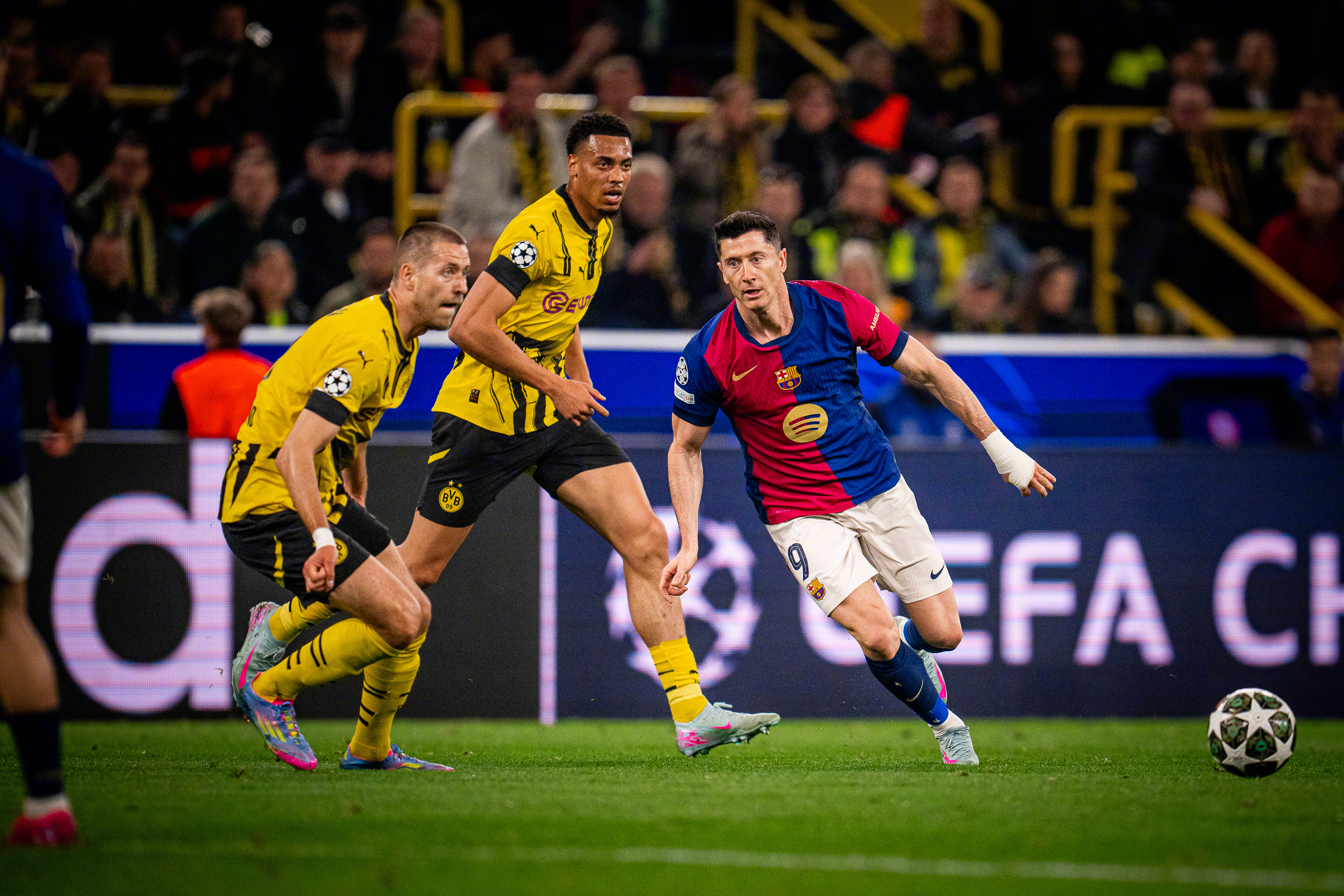 IM体育注册链接-马德里竞技客场逆转拜仁，晋级欧冠四强