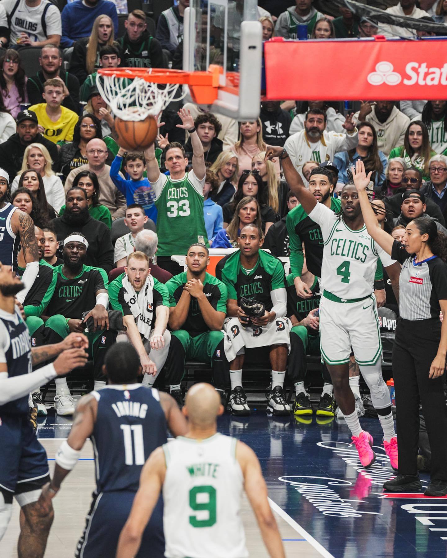 IM体育官方平台-独行侠客场击败快船，五连胜佳绩耀眼的简单介绍