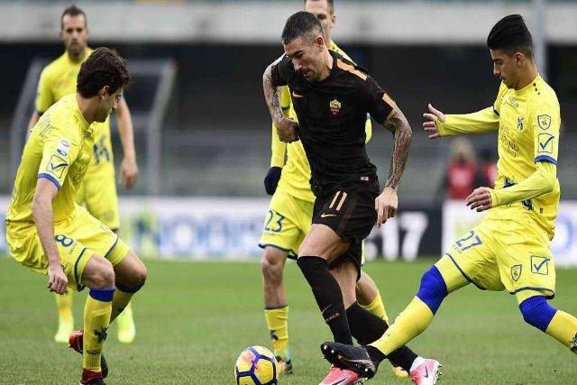 IM体育官网入口-切沃不敌对手,联赛排名下滑