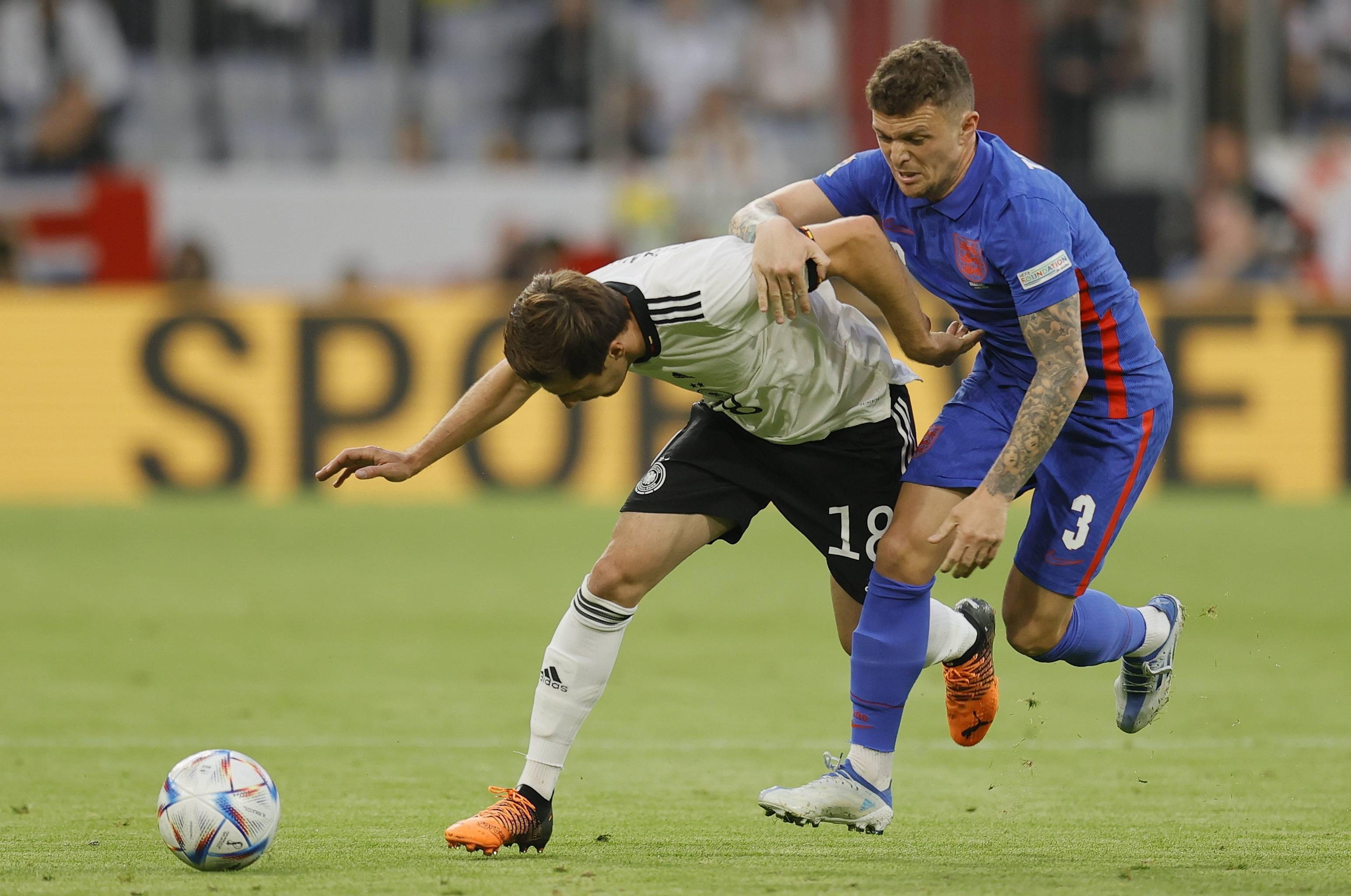 IM体育官方网-包含英格兰大战比利时,双方实力势均力敌的词条