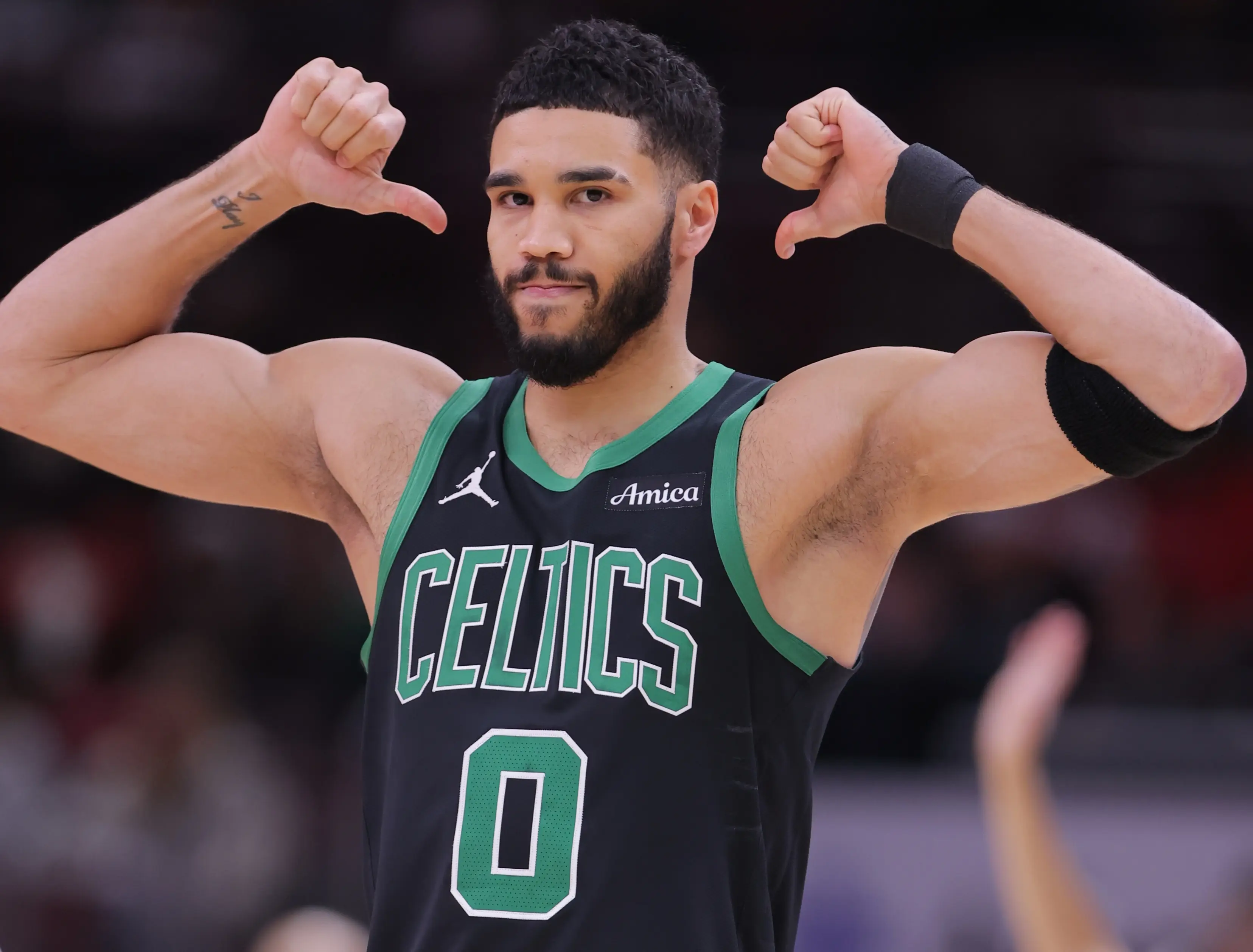 IM体育网页版登录入口-猛龙终场前命中致胜球逆转湖人