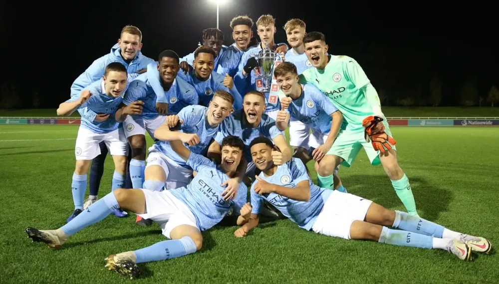 IM体育下载-切尔西新援大放异彩，球队整体实力大增