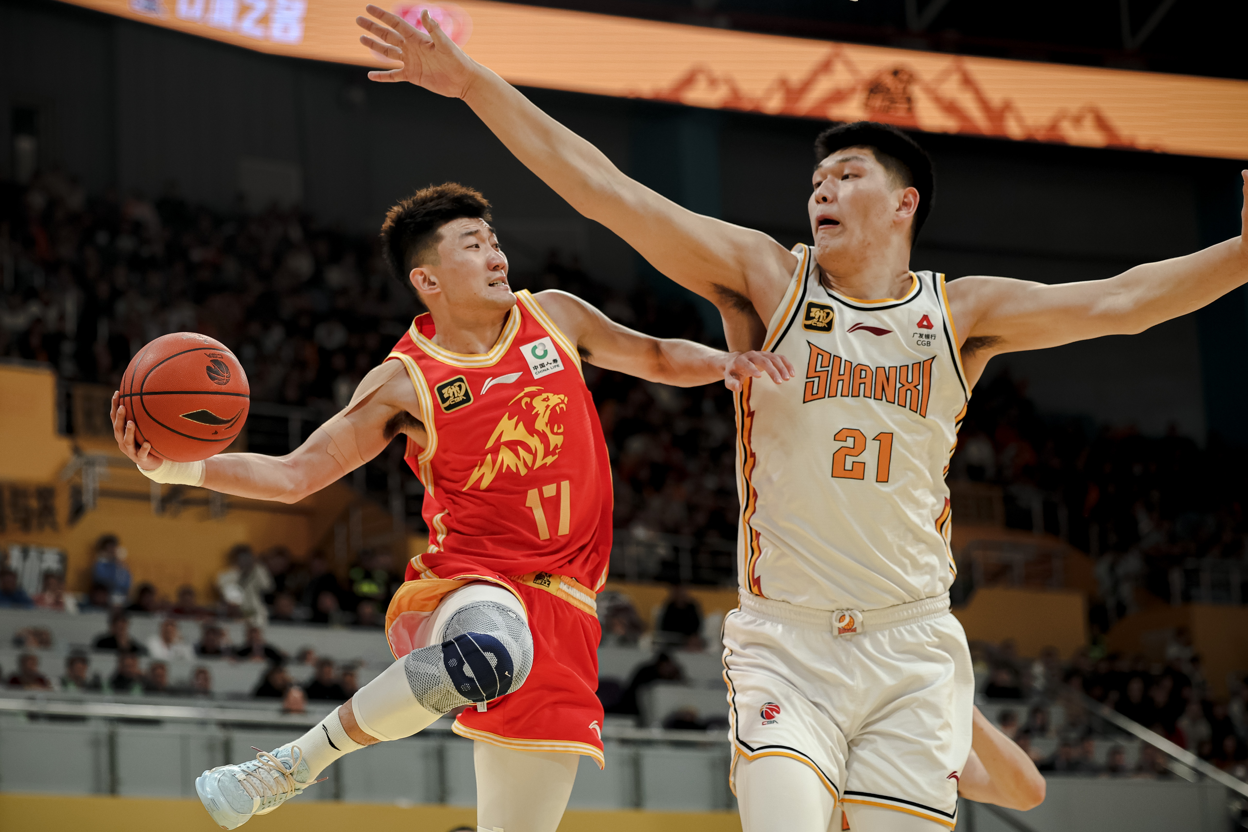 IM体育赛事直播入口-浙江猛龙后卫表现亮眼,带领球队取胜