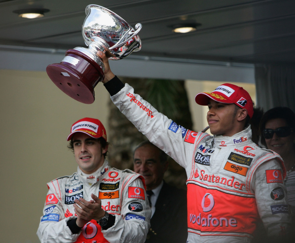 IM体育注册链接-关于迈凯伦逆转哈斯车队，阿隆索扛起全队的信息