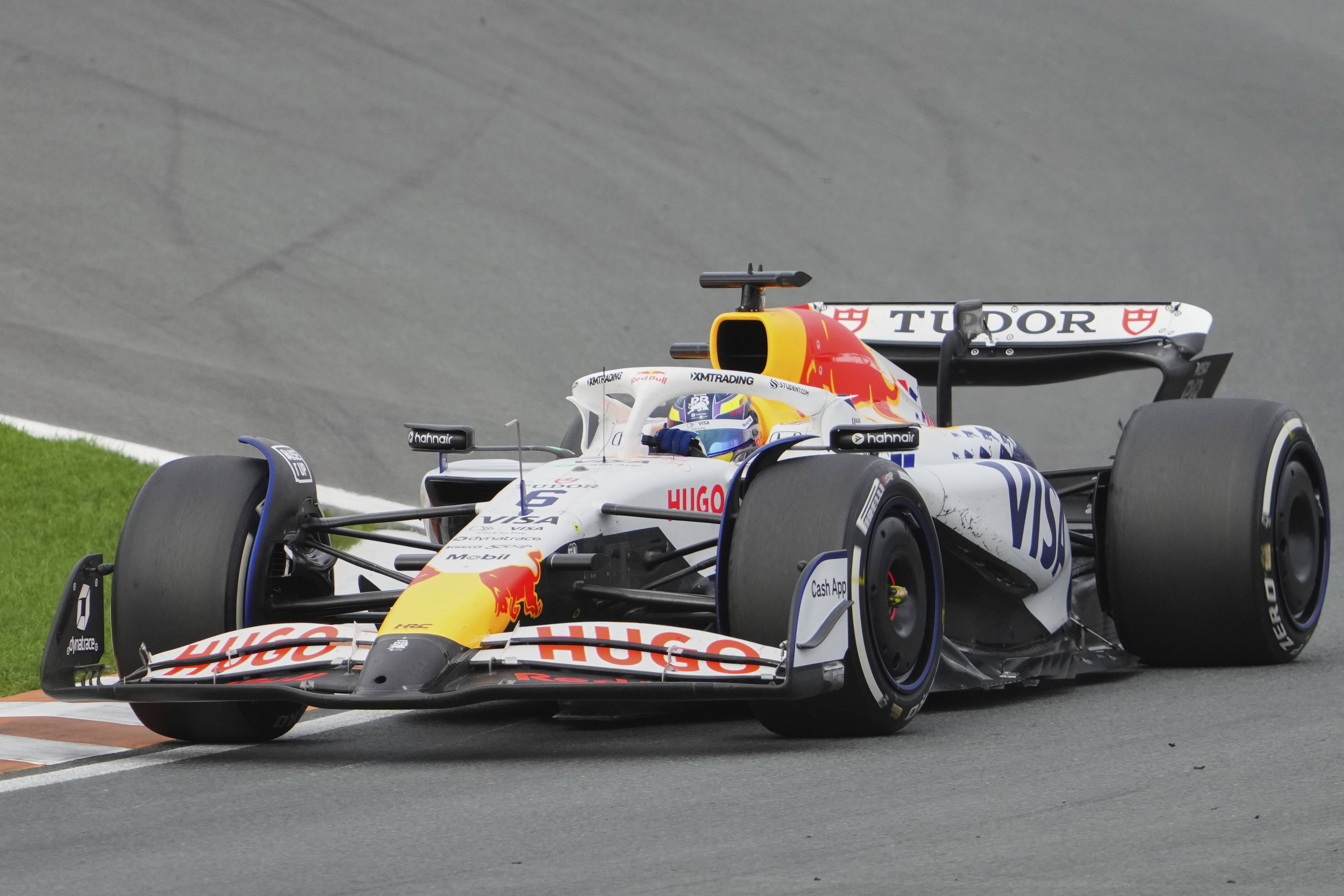 IM体育数据分析平台-关于迈凯伦横扫红牛二队，拉塞尔关键制胜的信息